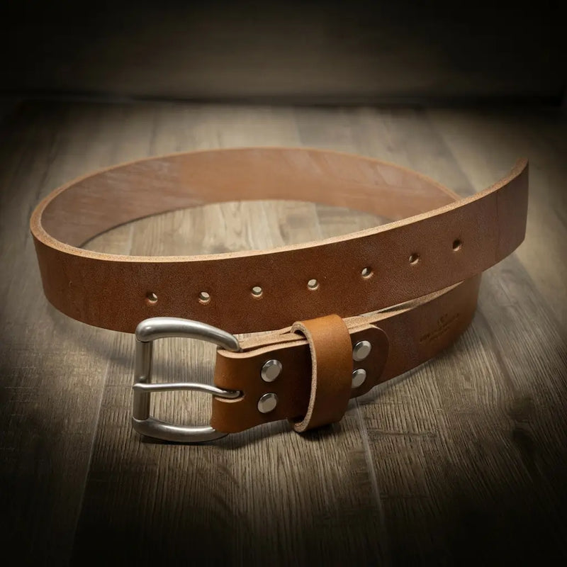 Men's oak brown leather belt by Bull Sheath Leather — 1.5" oak bark tanned full-grain leather, solid brass buckle